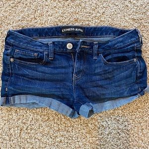 Express Shorts